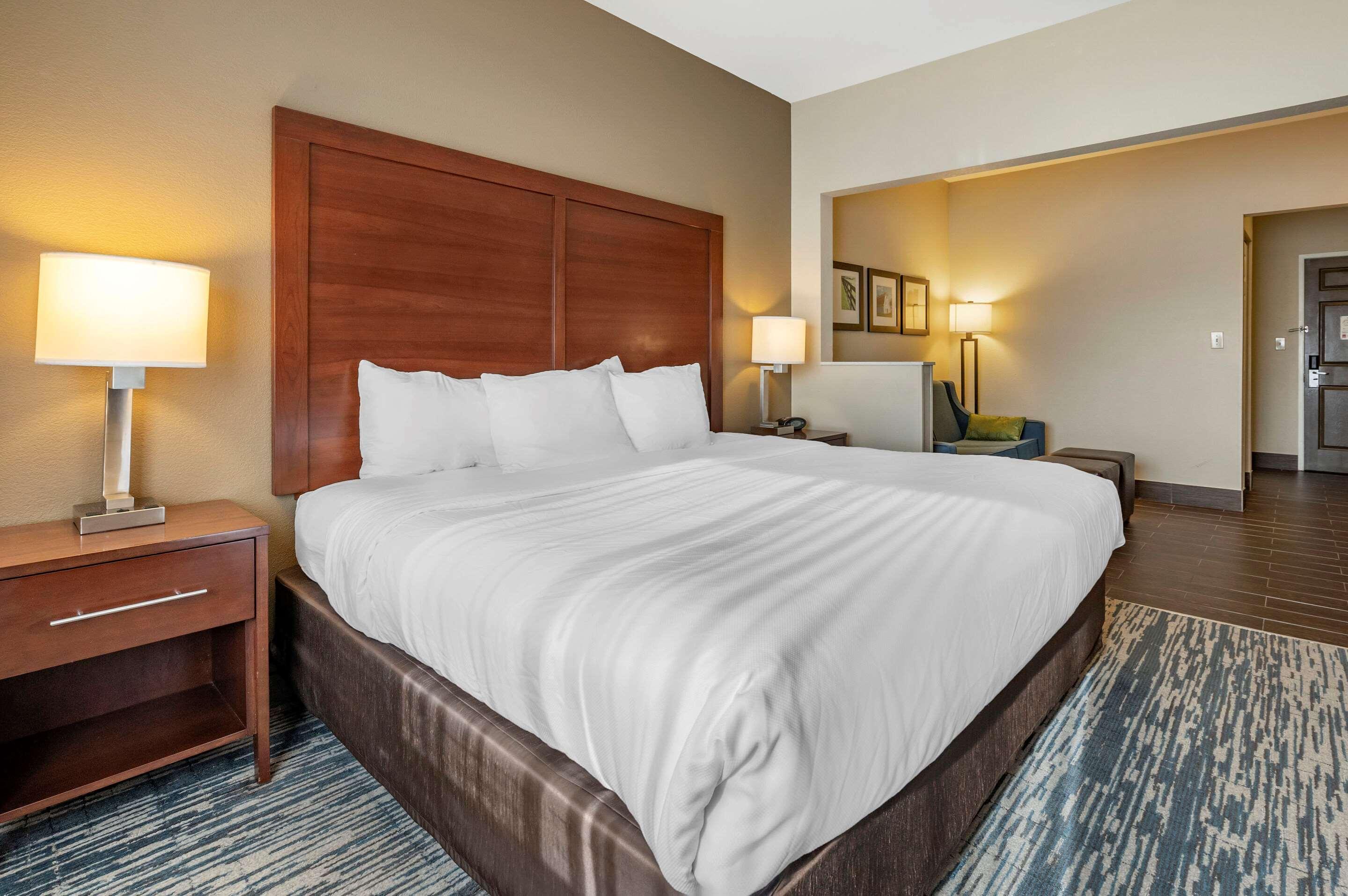 לקסינגטון Comfort Suites Keeneland מראה חיצוני תמונה