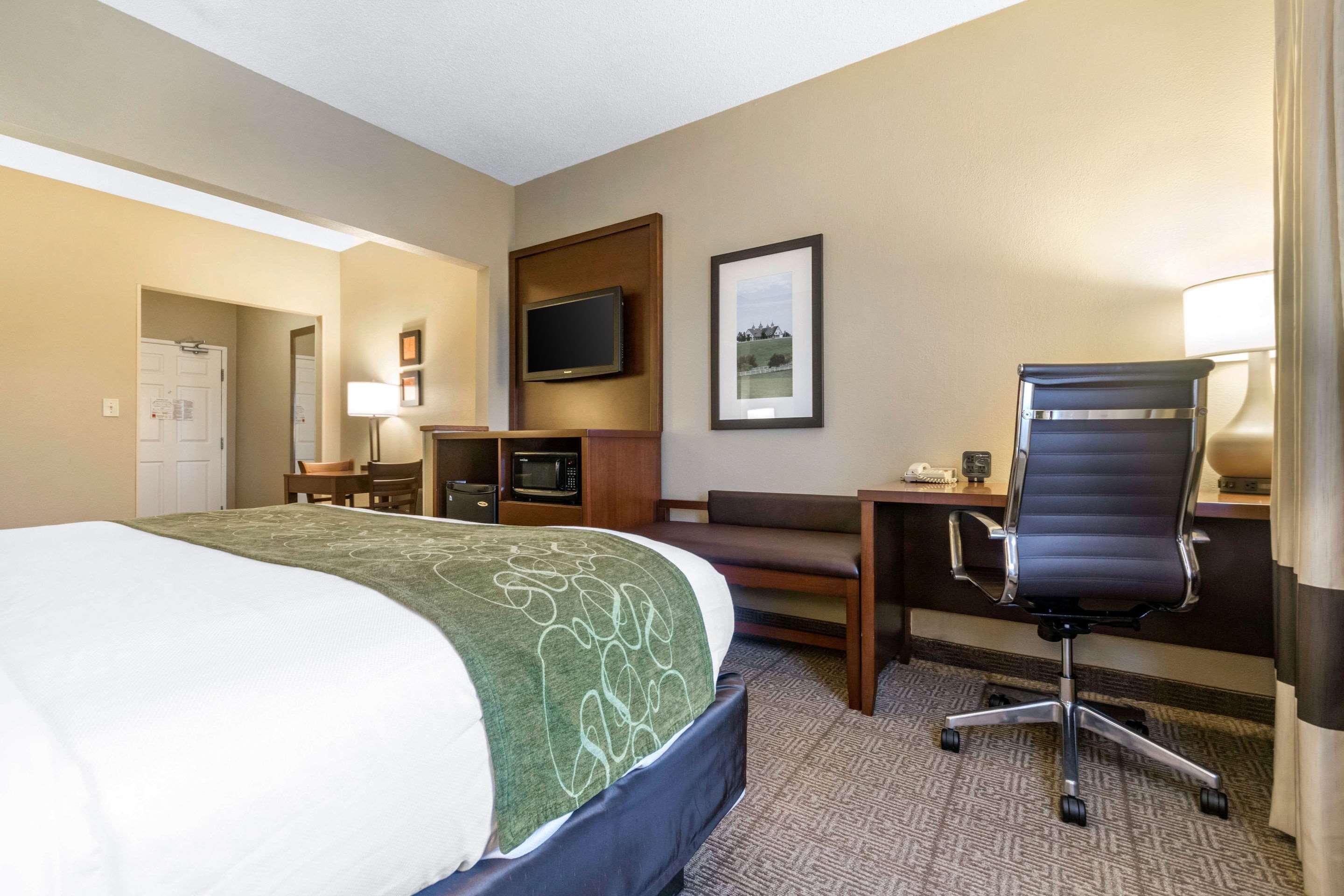 לקסינגטון Comfort Suites Keeneland מראה חיצוני תמונה