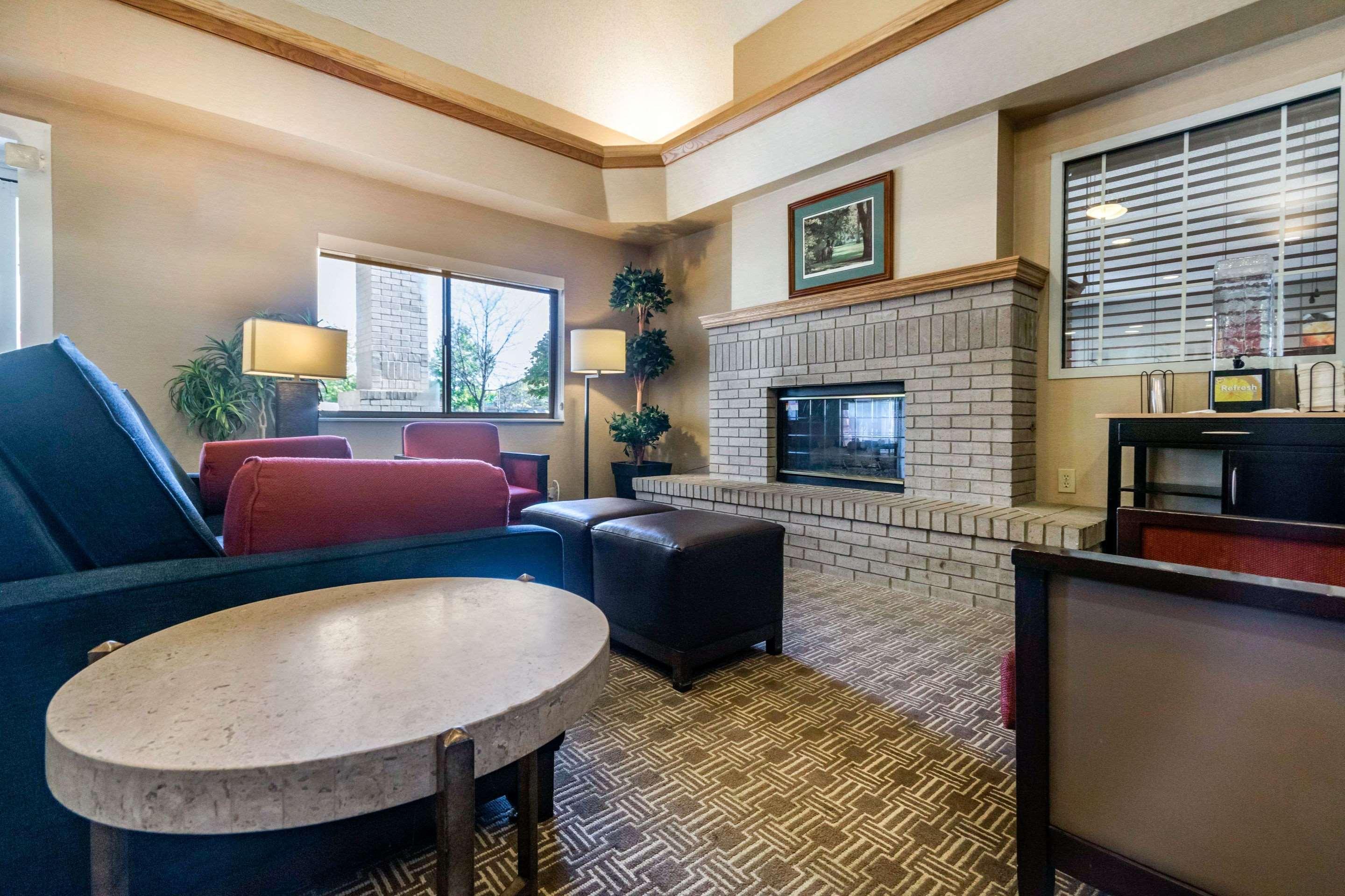 לקסינגטון Comfort Suites Keeneland מראה חיצוני תמונה