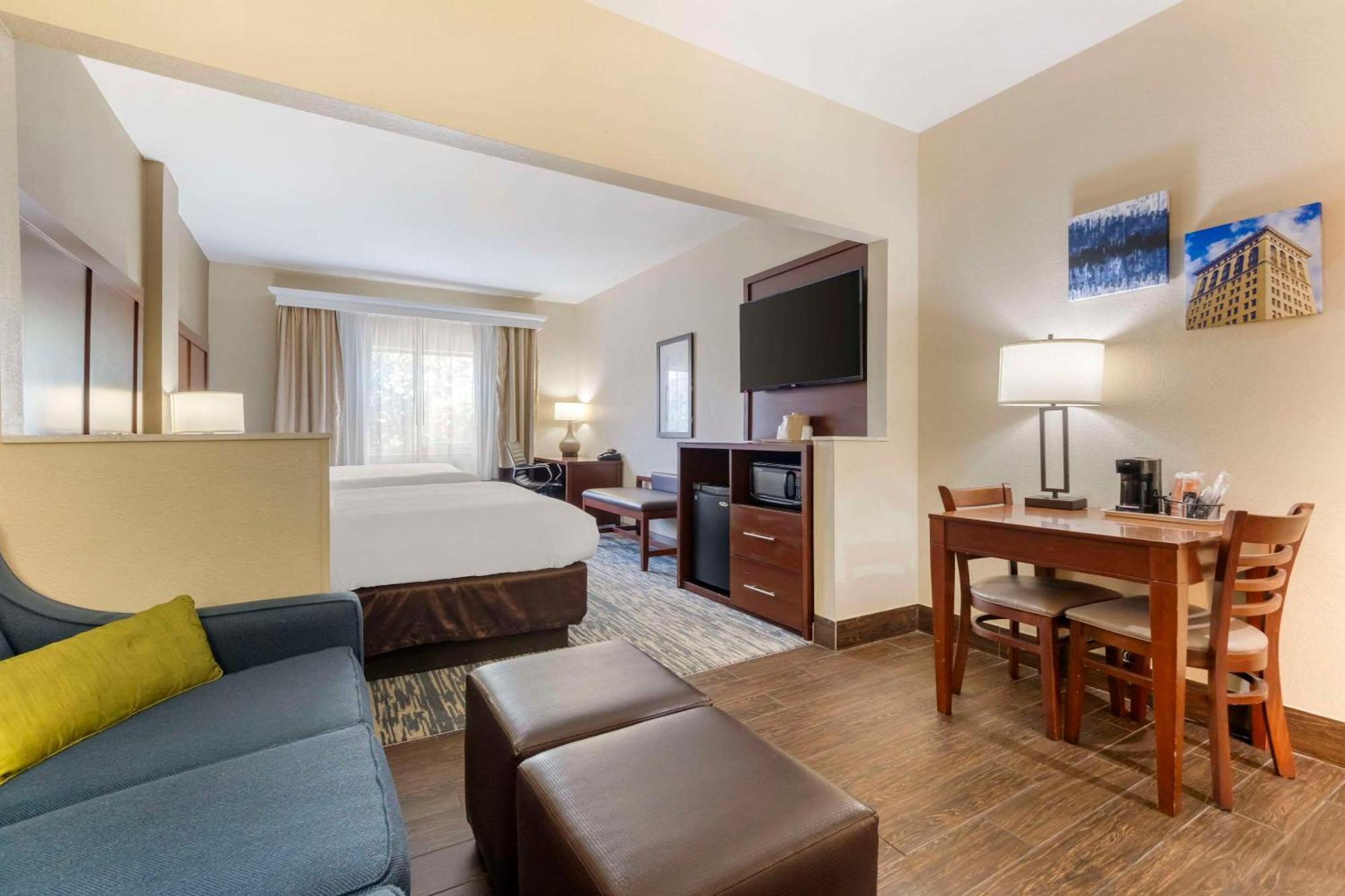 לקסינגטון Comfort Suites Keeneland מראה חיצוני תמונה